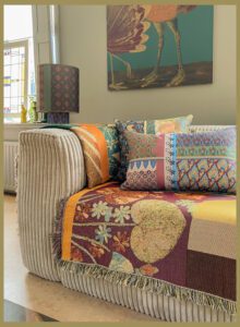 NIN-NIT plaid, kussens, tafellamp en wall-art