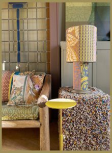 NIN-NIT plaids, tafellamp en kussens